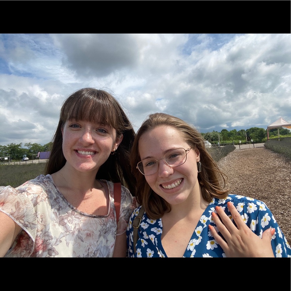 Meet your Posher, Kate and Bella